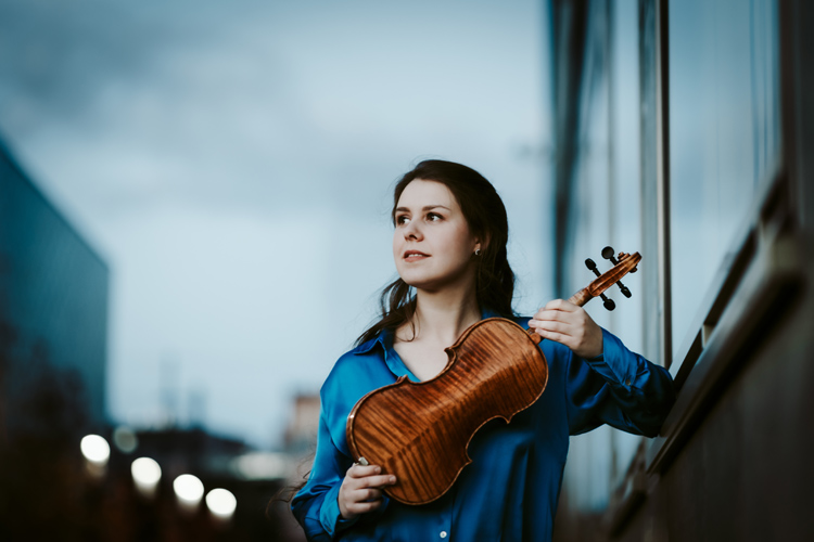 Artist photo of Friederike Starkloff - Violine